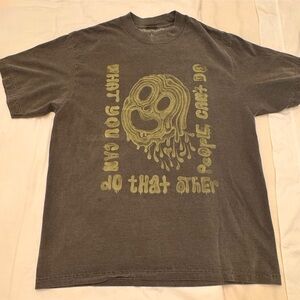 Raspberry Pockets Men’s Tee L NWOT